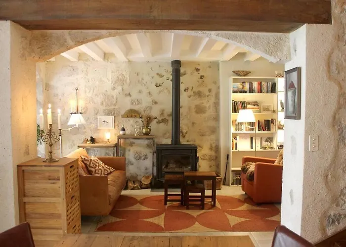 Sous Les Arcades De Fources-jolie Maison Medievale * Fourcès