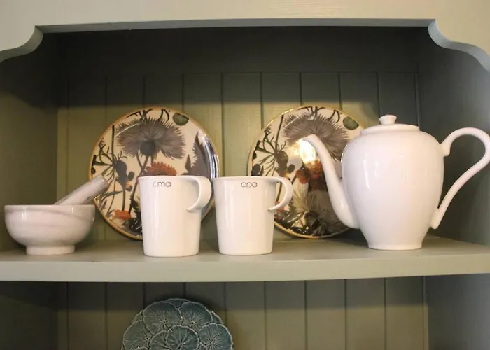 Sous Les Arcades De Fources-jolie Maison Medievale * Fourcès