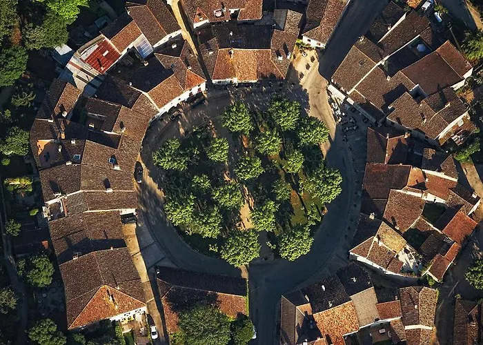 Prázdninový dům Sous Les Arcades De Fources-jolie Maison Medievale *