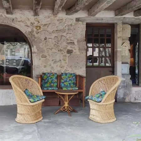 Sous Les Arcades De Fources-jolie Maison Medievale * Fourcès